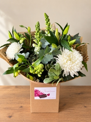 The Classic Neutral Bouquet