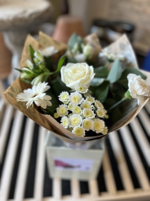 The Classic Neutral Bouquet