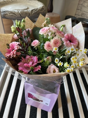 The Classic Pastels Bouquet